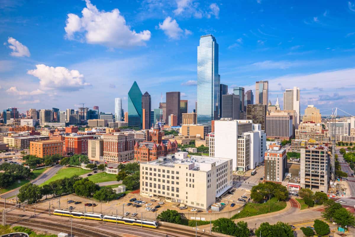 Dallas, Texas. Image de sepavone via Depositphotos.