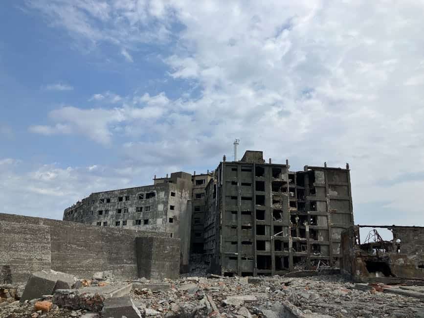 L'île abandonnée de Hashima (crédits image : pexels)