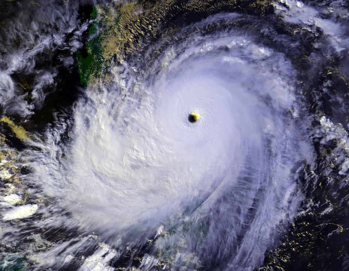 Ouragan Nina