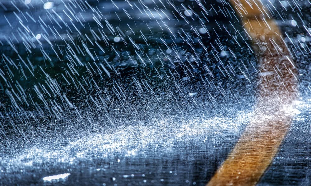 Des chutes de neige extrêmes et de fortes pluies pourraient déclencher des tremblements de terre dans la péninsule de Noto